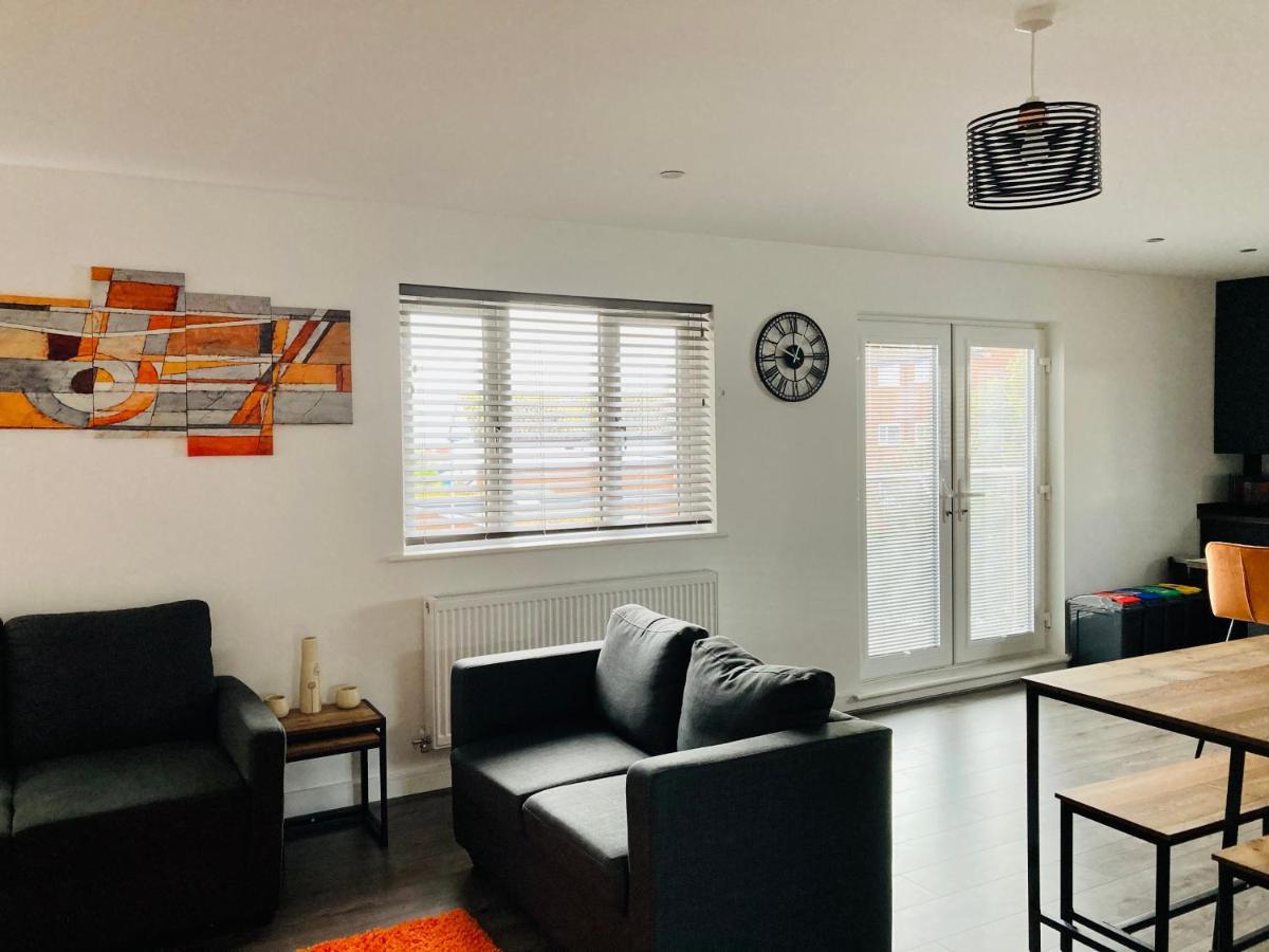 Spacious Newly Built Apartment Rhos On Sea, Colwyn Bay Extérieur photo