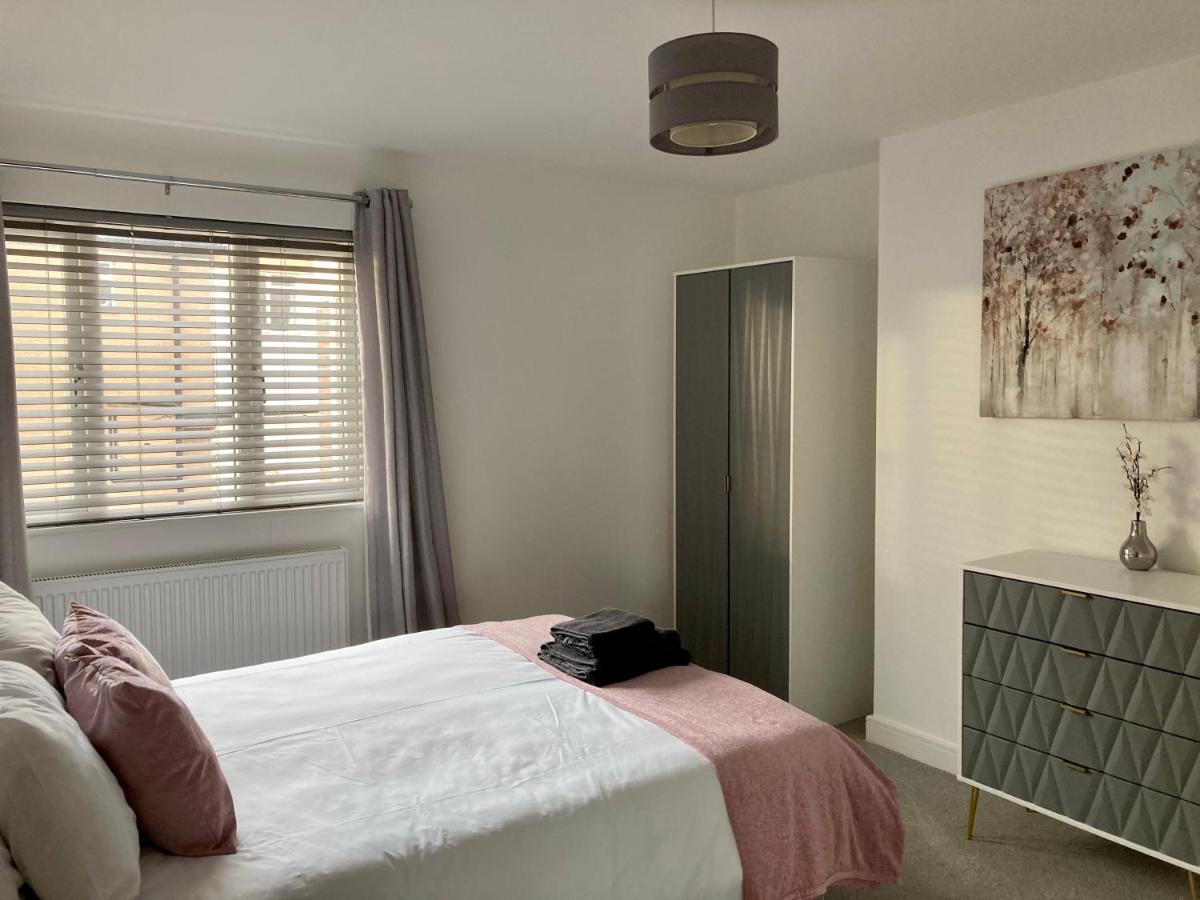 Spacious Newly Built Apartment Rhos On Sea, Colwyn Bay Extérieur photo